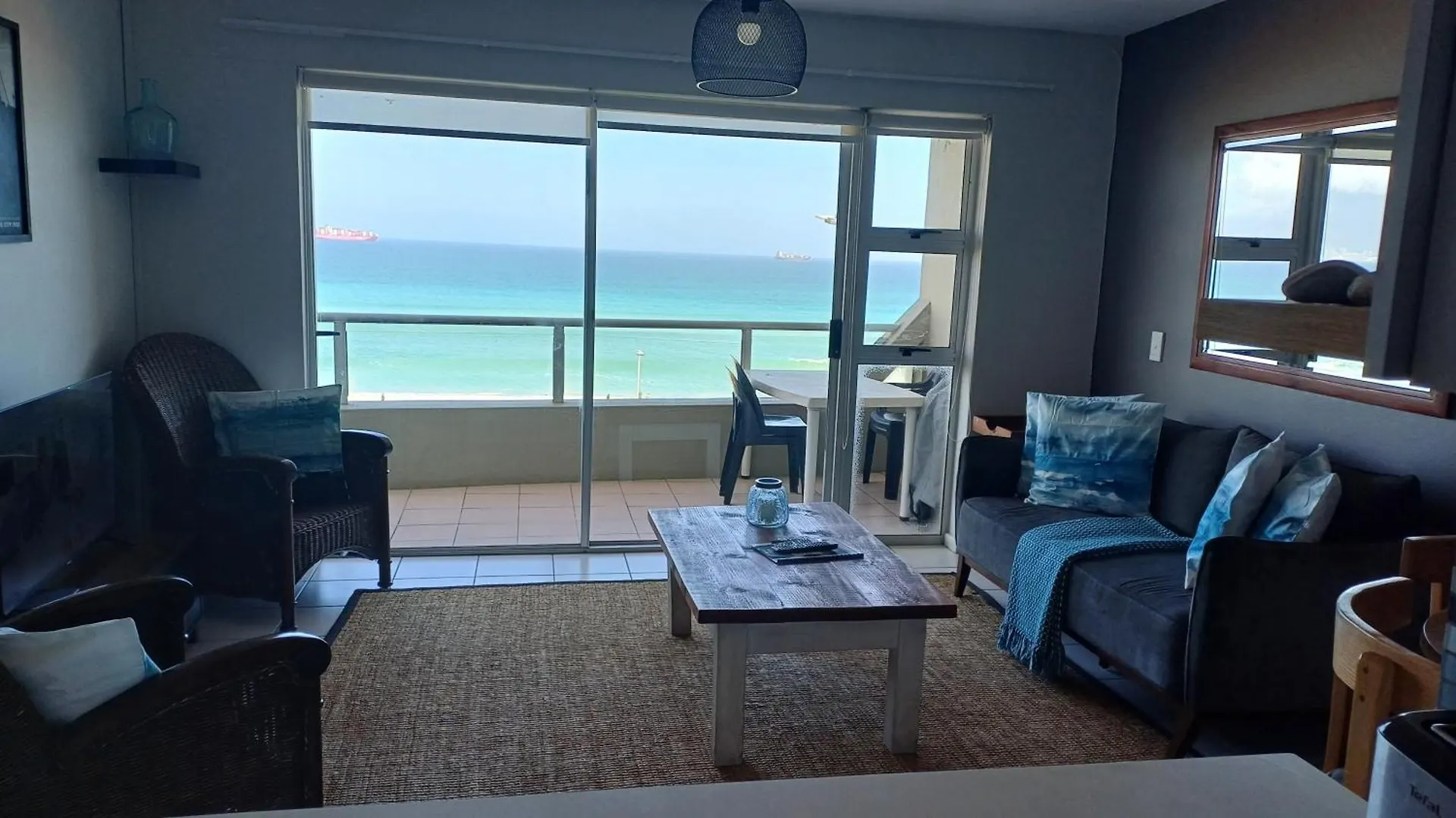 Cape Town Beachfront Accommodation In Blouberg Bloubergstrand Apartment