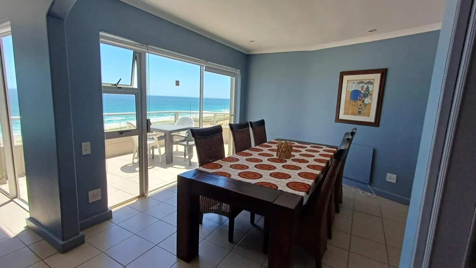Cape Town Beachfront Accommodation In Blouberg Bloubergstrand Apartment