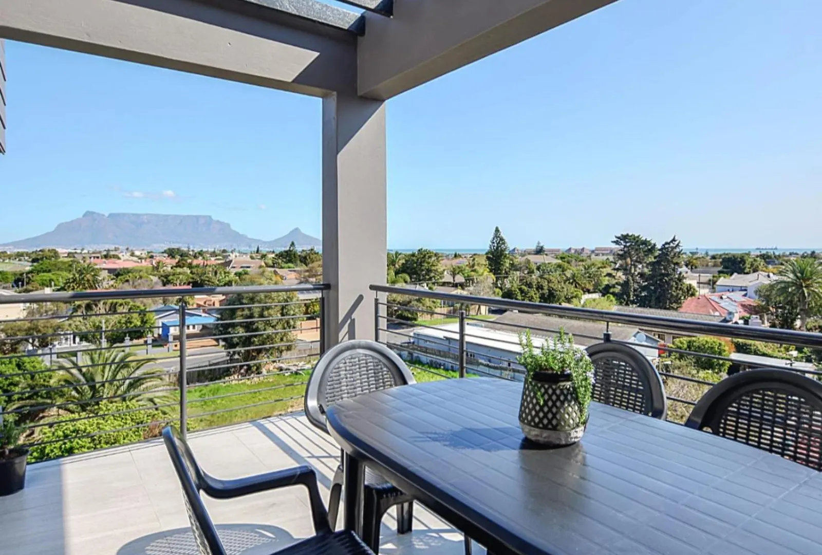 Cape Town Beachfront Accommodation In Blouberg Bloubergstrand Apartment