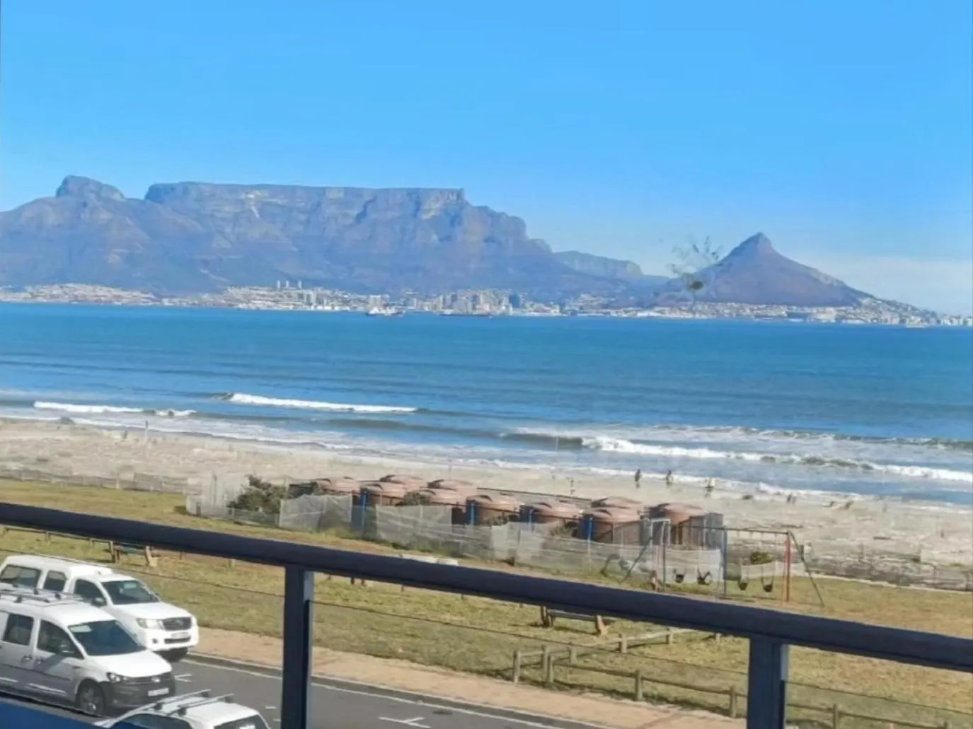 Cape Town Beachfront Accommodation In Blouberg ブロウベルフストランド